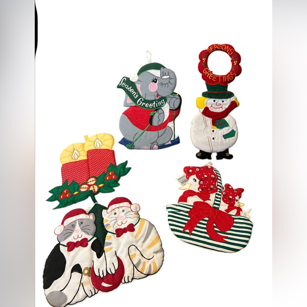 Vtg Kitschy Towel Art Jay Franco Christmas Candles Anthropomorphic Cats Elephant
